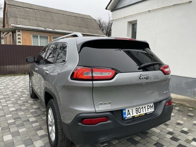 Серый Джип Чероки, объемом двигателя 2.4 л и пробегом 130 тыс. км за 13300 $, фото 5 на Automoto.ua