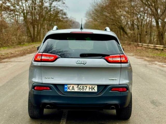 Серый Джип Чероки, объемом двигателя 3.2 л и пробегом 133 тыс. км за 11800 $, фото 6 на Automoto.ua