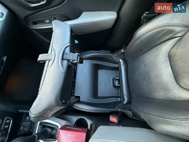 Сірий Джип Cherokee, об'ємом двигуна 2.36 л та пробігом 163 тис. км за 12500 $, фото 33 на Automoto.ua