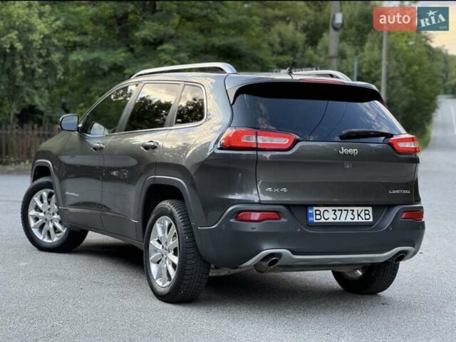 Серый Джип Чероки, объемом двигателя 3.24 л и пробегом 184 тыс. км за 12500 $, фото 7 на Automoto.ua