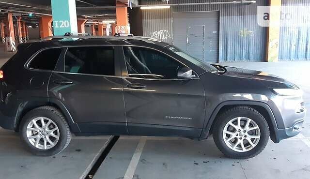 Сірий Джип Cherokee, об'ємом двигуна 2.4 л та пробігом 154 тис. км за 13900 $, фото 6 на Automoto.ua