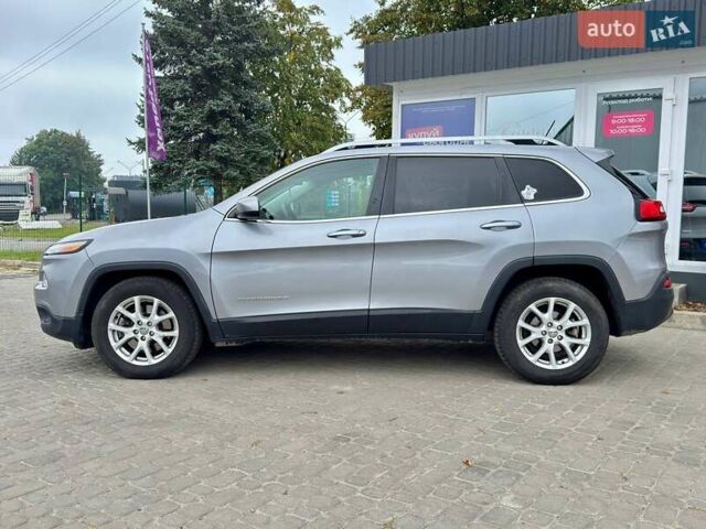 Сірий Джип Cherokee, об'ємом двигуна 2.36 л та пробігом 167 тис. км за 12300 $, фото 3 на Automoto.ua