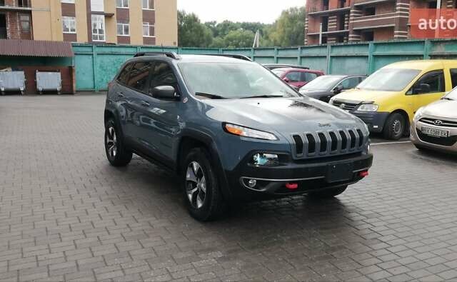 Серый Джип Чероки, объемом двигателя 3.24 л и пробегом 165 тыс. км за 16000 $, фото 17 на Automoto.ua