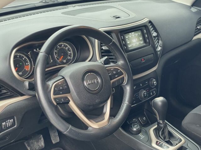 Серый Джип Чероки, объемом двигателя 2.4 л и пробегом 130 тыс. км за 13300 $, фото 11 на Automoto.ua