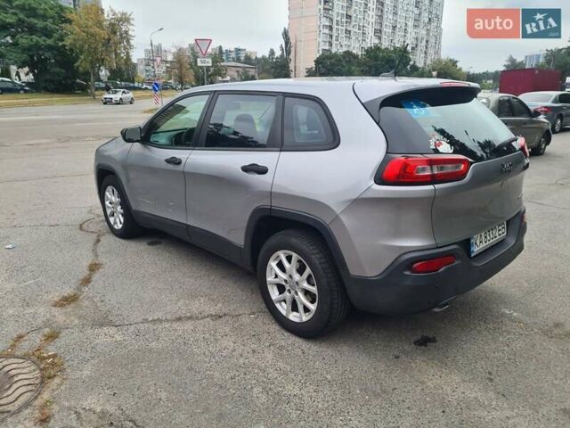 Сірий Джип Cherokee, об'ємом двигуна 2.36 л та пробігом 170 тис. км за 11111 $, фото 6 на Automoto.ua