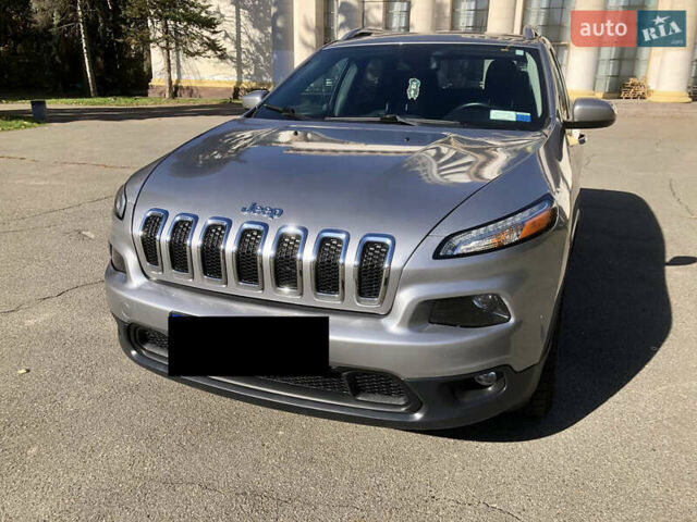 Сірий Джип Cherokee, об'ємом двигуна 3.24 л та пробігом 134 тис. км за 12500 $, фото 4 на Automoto.ua