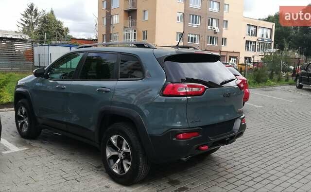 Серый Джип Чероки, объемом двигателя 3.24 л и пробегом 165 тыс. км за 16000 $, фото 16 на Automoto.ua