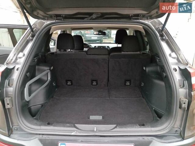 Серый Джип Чероки, объемом двигателя 2.4 л и пробегом 250 тыс. км за 11300 $, фото 11 на Automoto.ua