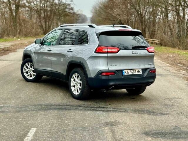 Серый Джип Чероки, объемом двигателя 3.2 л и пробегом 133 тыс. км за 11800 $, фото 1 на Automoto.ua