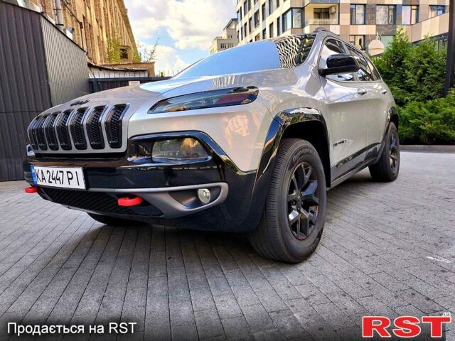 Джип Чероки 2014 в Харькове на Automoto.ua Серый Джип Чероки, объемом двигателя 3.2 л и пробегом 190 тыс. км за 13600 $, фото 5 на Automoto.ua