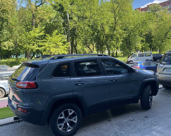 Сірий Джип Cherokee, об'ємом двигуна 2.4 л та пробігом 189 тис. км за 13350 $, фото 3 на Automoto.ua