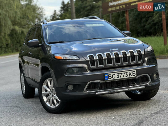 Джип Чероки 2014 в Трускавце на Automoto.ua Серый Джип Чероки, объемом двигателя 3.24 л и пробегом 175 тыс. км за 14900 $, фото 65 на Automoto.ua