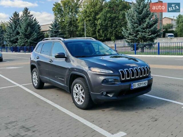 Сірий Джип Cherokee, об'ємом двигуна 3.24 л та пробігом 146 тис. км за 16000 $, фото 7 на Automoto.ua