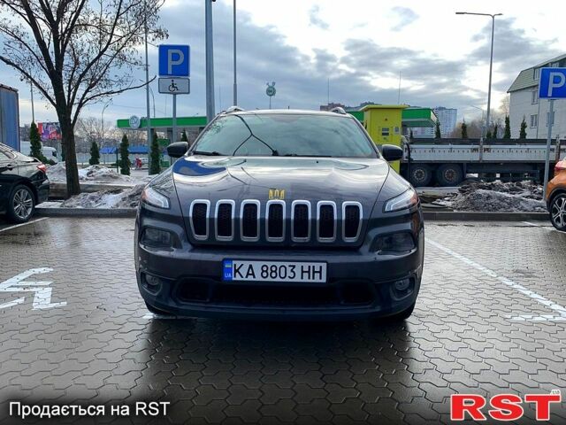 Сірий Джип Cherokee, об'ємом двигуна 3.2 л та пробігом 196 тис. км за 13400 $, фото 5 на Automoto.ua