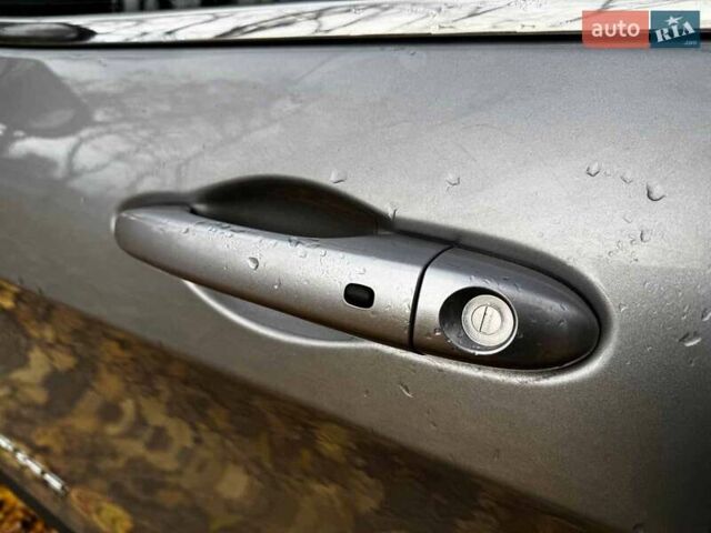 Сірий Джип Cherokee, об'ємом двигуна 3.2 л та пробігом 224 тис. км за 12290 $, фото 10 на Automoto.ua