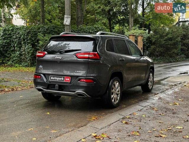 Серый Джип Чероки, объемом двигателя 3.2 л и пробегом 116 тыс. км за 15940 $, фото 6 на Automoto.ua