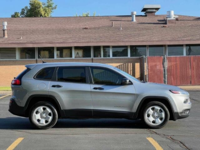 Сірий Джип Cherokee, об'ємом двигуна 2.4 л та пробігом 71 тис. км за 5800 $, фото 3 на Automoto.ua