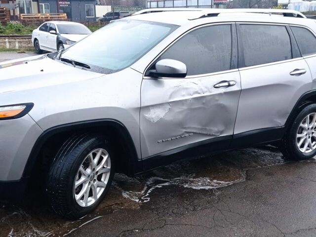 Серый Джип Чероки, объемом двигателя 2.4 л и пробегом 150 тыс. км за 11700 $, фото 4 на Automoto.ua