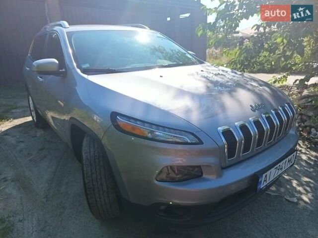 Сірий Джип Cherokee, об'ємом двигуна 2.36 л та пробігом 185 тис. км за 12999 $, фото 4 на Automoto.ua