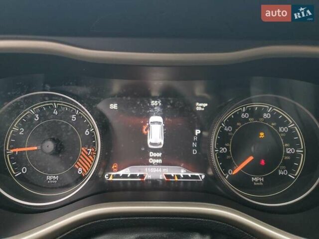 Сірий Джип Cherokee, об'ємом двигуна 3.24 л та пробігом 186 тис. км за 2900 $, фото 8 на Automoto.ua