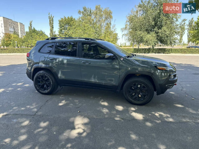 Сірий Джип Cherokee, об'ємом двигуна 3.24 л та пробігом 235 тис. км за 15500 $, фото 15 на Automoto.ua