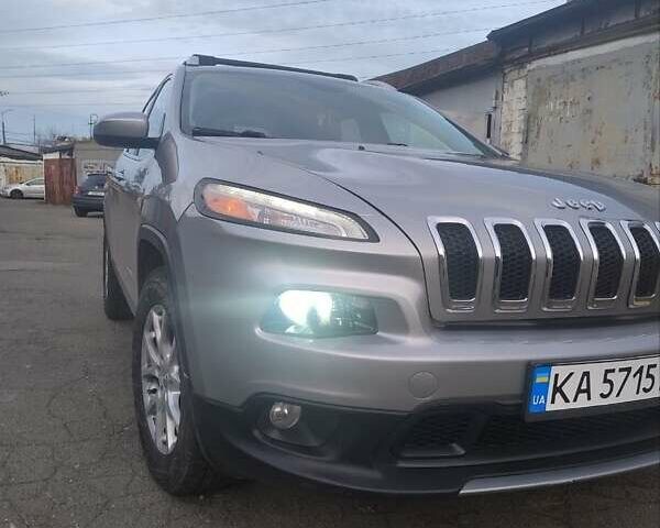 Серый Джип Чероки, объемом двигателя 2.4 л и пробегом 177 тыс. км за 12400 $, фото 19 на Automoto.ua