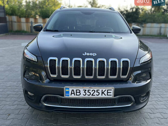 Сірий Джип Cherokee, об'ємом двигуна 3.24 л та пробігом 194 тис. км за 16200 $, фото 12 на Automoto.ua
