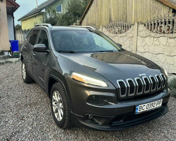 Серый Джип Чероки, объемом двигателя 2.36 л и пробегом 250 тыс. км за 8500 $, фото 16 на Automoto.ua