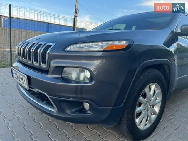 Серый Джип Чероки, объемом двигателя 2.36 л и пробегом 186 тыс. км за 15700 $, фото 16 на Automoto.ua