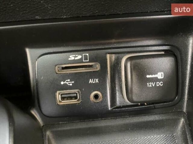 Серый Джип Чероки, объемом двигателя 2.36 л и пробегом 186 тыс. км за 15700 $, фото 30 на Automoto.ua