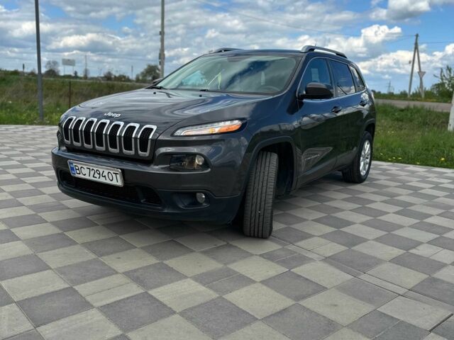 Сірий Джип Cherokee, об'ємом двигуна 0.24 л та пробігом 131 тис. км за 13500 $, фото 13 на Automoto.ua