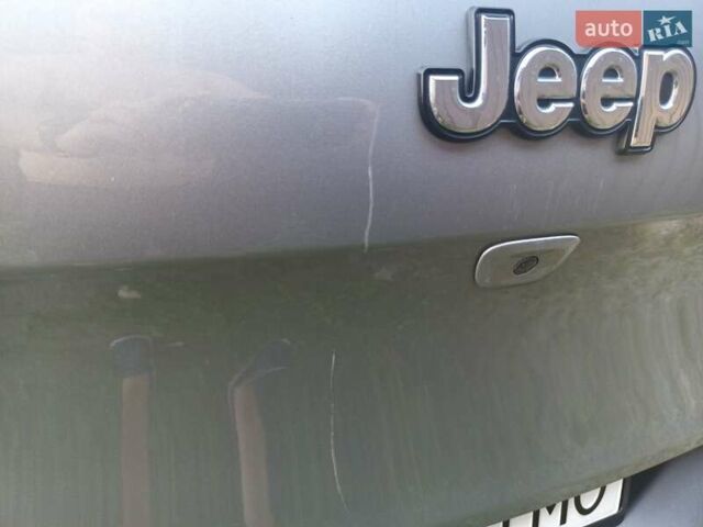 Сірий Джип Cherokee, об'ємом двигуна 2.36 л та пробігом 185 тис. км за 12999 $, фото 25 на Automoto.ua
