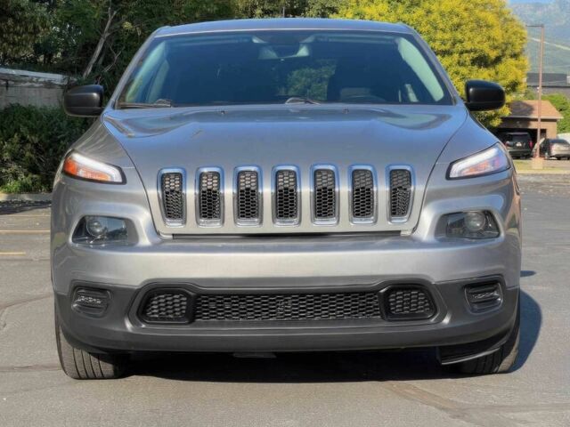 Сірий Джип Cherokee, об'ємом двигуна 2.4 л та пробігом 71 тис. км за 5800 $, фото 1 на Automoto.ua