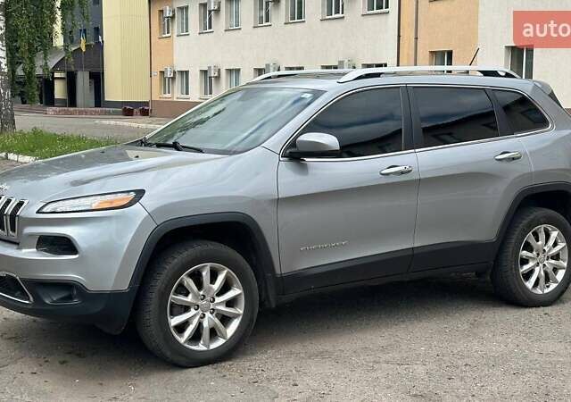 Серый Джип Чероки, объемом двигателя 3.24 л и пробегом 191 тыс. км за 15000 $, фото 7 на Automoto.ua