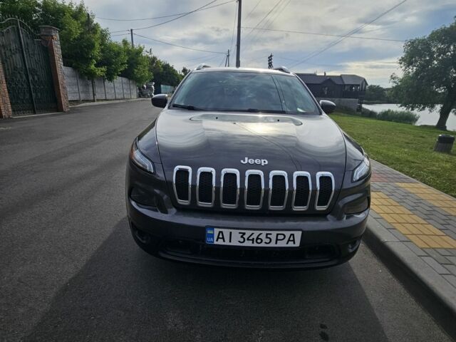 Серый Джип Чероки, объемом двигателя 3.2 л и пробегом 177 тыс. км за 11000 $, фото 2 на Automoto.ua