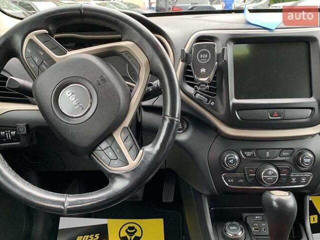 Серый Джип Чероки, объемом двигателя 2.4 л и пробегом 159 тыс. км за 16200 $, фото 19 на Automoto.ua
