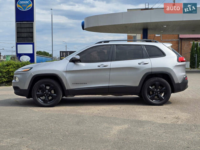 Сірий Джип Cherokee, об'ємом двигуна 2.36 л та пробігом 158 тис. км за 14200 $, фото 10 на Automoto.ua