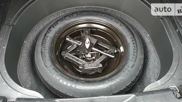 Сірий Джип Cherokee, об'ємом двигуна 2.4 л та пробігом 100 тис. км за 13600 $, фото 37 на Automoto.ua