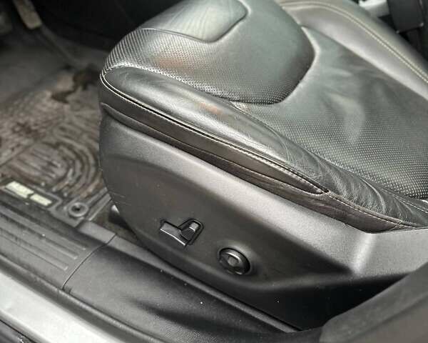 Серый Джип Чероки, объемом двигателя 3.24 л и пробегом 195 тыс. км за 14800 $, фото 14 на Automoto.ua