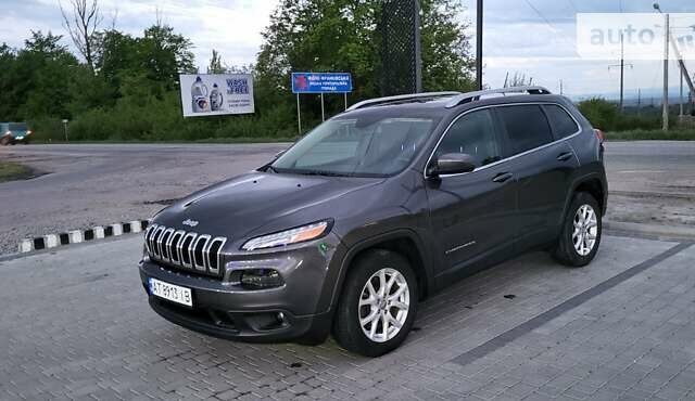 Сірий Джип Cherokee, об'ємом двигуна 2.36 л та пробігом 148 тис. км за 12900 $, фото 9 на Automoto.ua