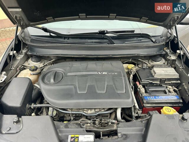 Серый Джип Чероки, объемом двигателя 3.24 л и пробегом 200 тыс. км за 11300 $, фото 7 на Automoto.ua