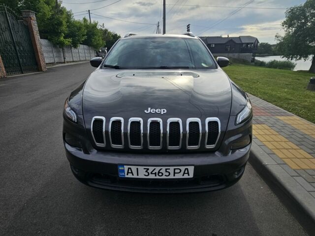 Серый Джип Чероки, объемом двигателя 3.2 л и пробегом 177 тыс. км за 11000 $, фото 8 на Automoto.ua