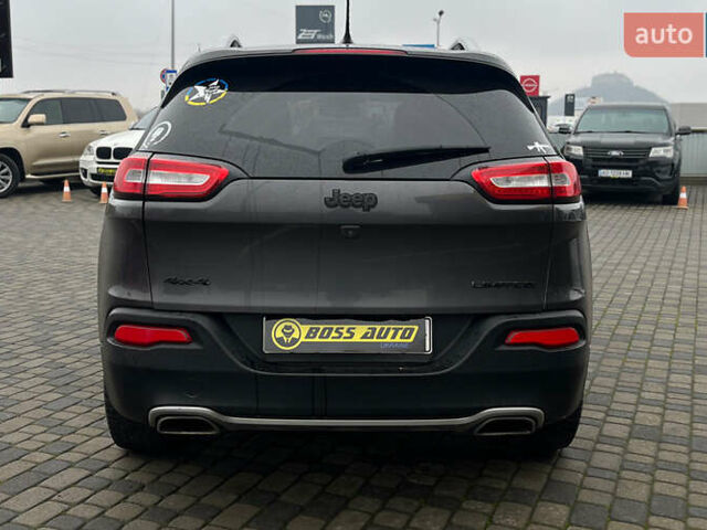 Серый Джип Чероки, объемом двигателя 3.24 л и пробегом 243 тыс. км за 12900 $, фото 5 на Automoto.ua