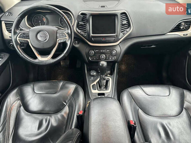 Серый Джип Чероки, объемом двигателя 3.24 л и пробегом 200 тыс. км за 11300 $, фото 6 на Automoto.ua