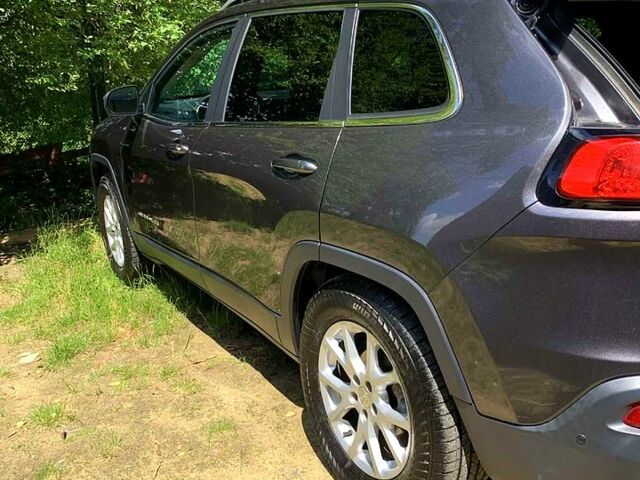 Сірий Джип Cherokee, об'ємом двигуна 2.4 л та пробігом 167 тис. км за 13500 $, фото 11 на Automoto.ua