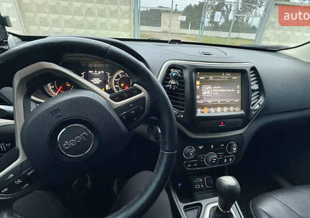 Сірий Джип Cherokee, об'ємом двигуна 2.36 л та пробігом 168 тис. км за 10500 $, фото 13 на Automoto.ua