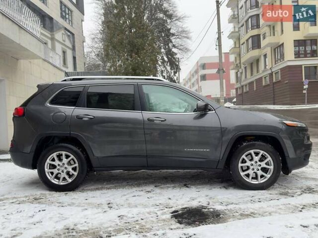 Серый Джип Чероки, объемом двигателя 3.24 л и пробегом 172 тыс. км за 11900 $, фото 3 на Automoto.ua