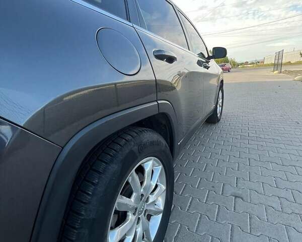 Серый Джип Чероки, объемом двигателя 2.36 л и пробегом 186 тыс. км за 15700 $, фото 91 на Automoto.ua
