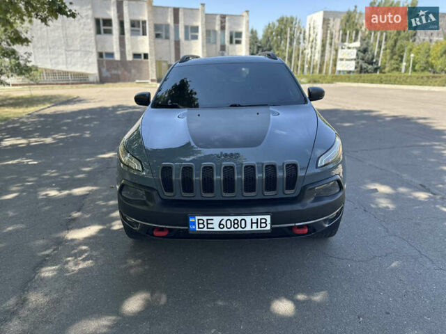 Сірий Джип Cherokee, об'ємом двигуна 3.24 л та пробігом 235 тис. км за 15500 $, фото 16 на Automoto.ua