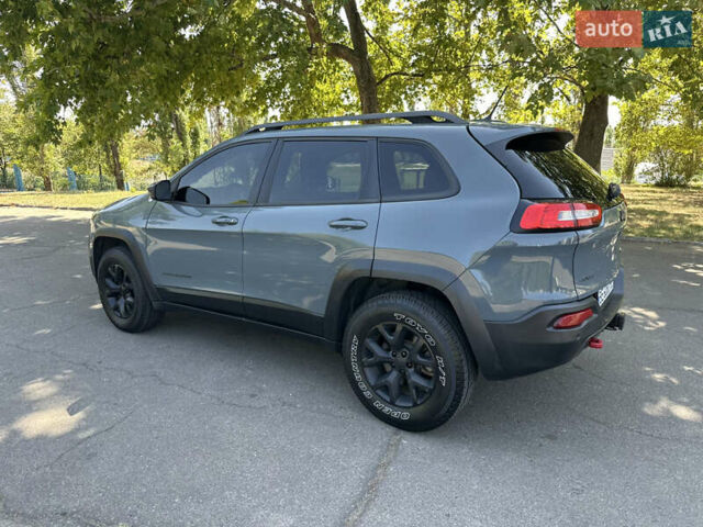 Сірий Джип Cherokee, об'ємом двигуна 3.24 л та пробігом 235 тис. км за 15500 $, фото 23 на Automoto.ua